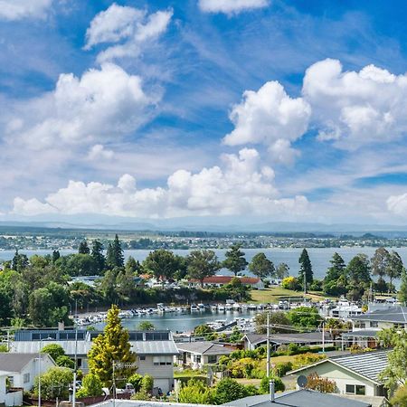 Ngaio Views - Lake Taupo Holiday Home Esterno foto